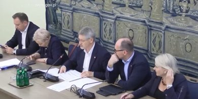 Artykuł: Reasumpcja czy niepotrzebne emocje? Burza po decyzji posła Janusza Cichonia [WIDEO]