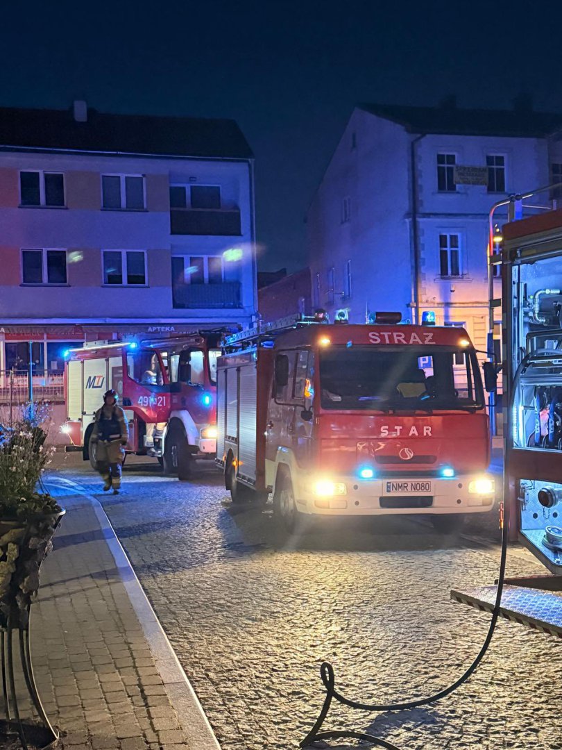 Tajemniczy pożar w Mikołajkach. Czy to pokłosie konfliktu w mieście? [ZDJĘCIA]