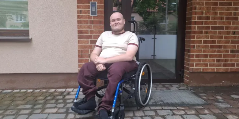 Wózek inwalidzki to nie blokada na marzenia. Michał z Olsztyna apeluje o wsparcie. „Wiem, że proszę o coś nietypowego”
