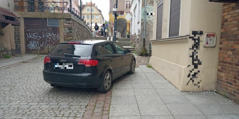 Posypały się blokady na Starym Mieście w Olsztynie. 