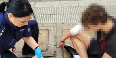 Artykuł: Olsztyn. Bolesny upadek 18-letniego rowerzysty. "Sprawiał wrażenie oszołomionego" [WIDEO]