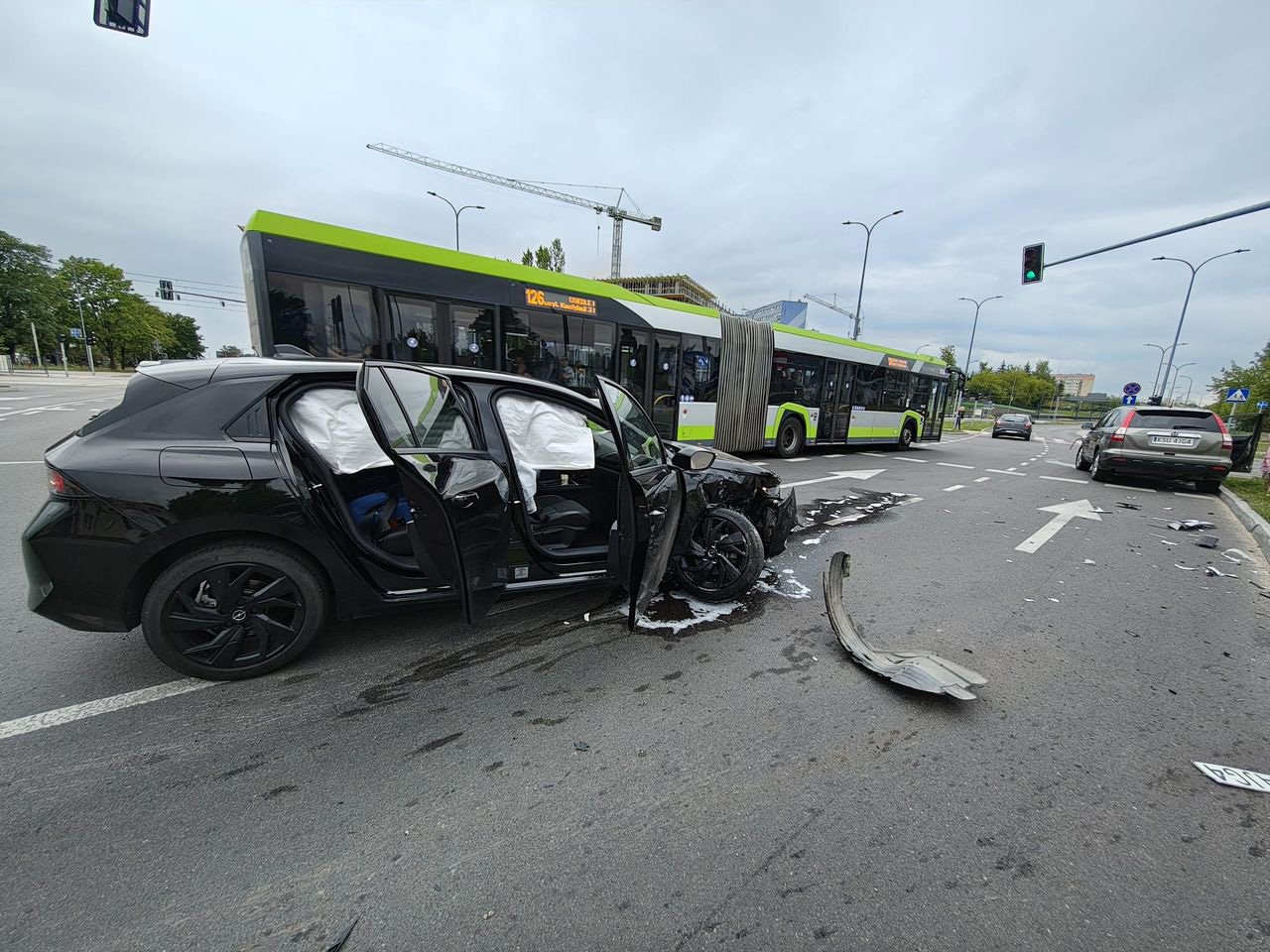 Wypadek na ruchliwym skrzyżowaniu w Olsztynie. Poszkodowane dzieci [ZDJĘCIA]