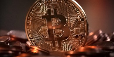 Artykuł: Kurs bitcoina w górę. W tym roku może dojść do 200 tys. USD