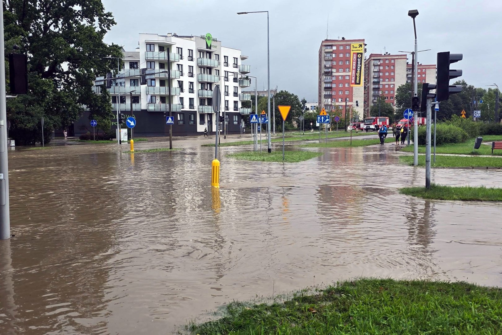 Warmińsko-mazurskie pod wodą. Służby walczą ze skutkami intensywnych opadów [WIDEO, ZDJĘCIA]