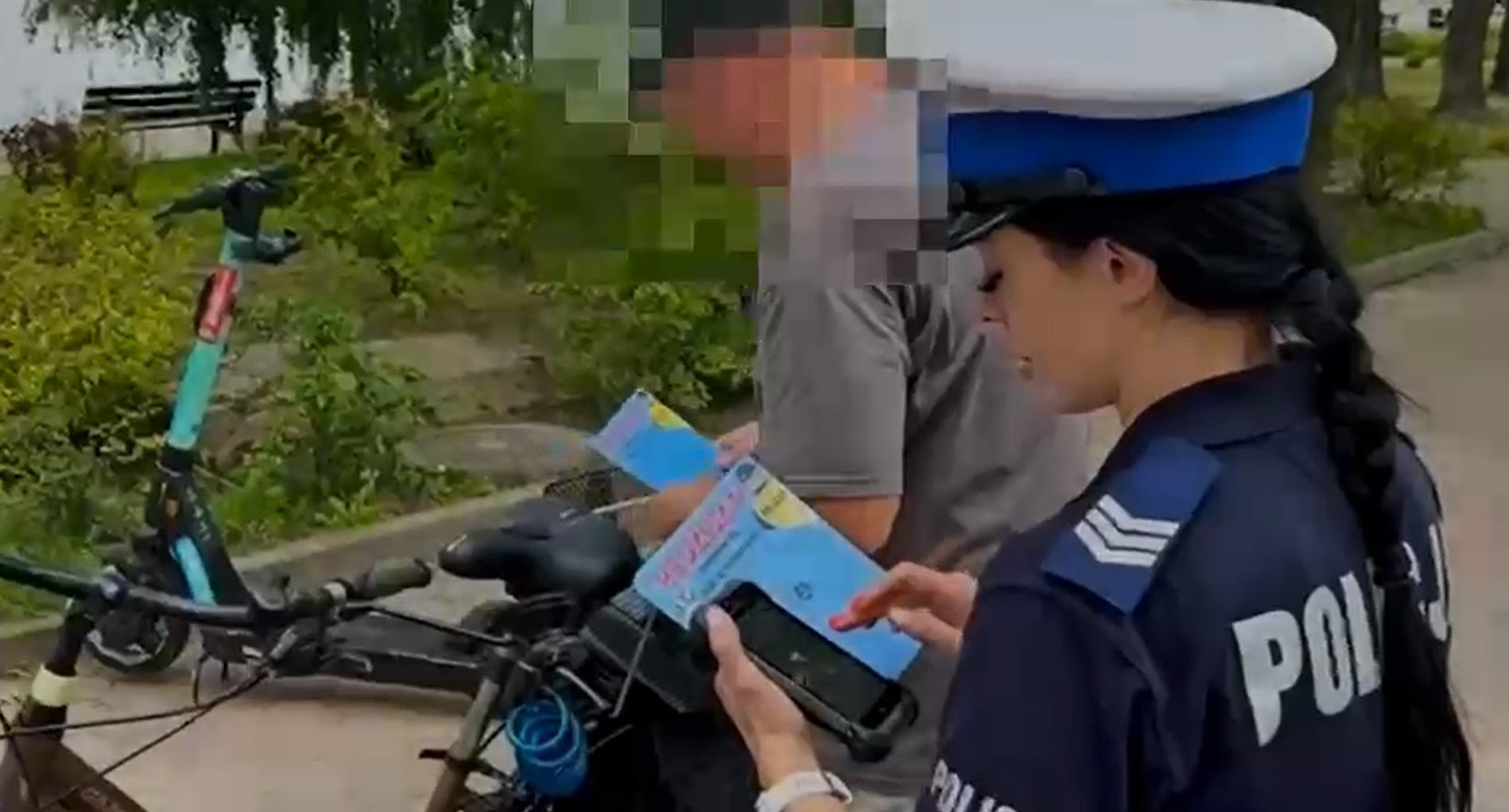 Rowerzyści i hulajnogiści pod ostrzałem. Mandaty leciały jak liście na jesieni