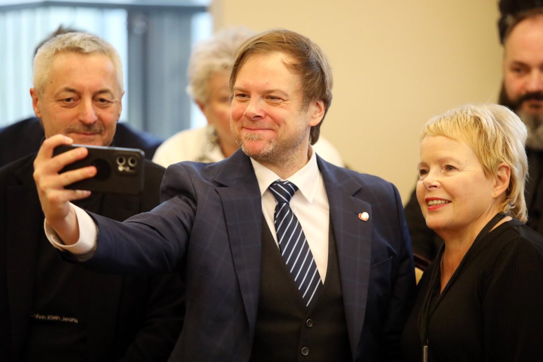 Radny chce darmowych przejazdów dla seniorów. Jak na propozycję Piotra Pancera zareagował prezydent?