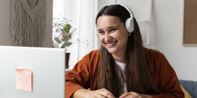Artykuł: Moda na porady w internecie - rosnący trend wśród młodych