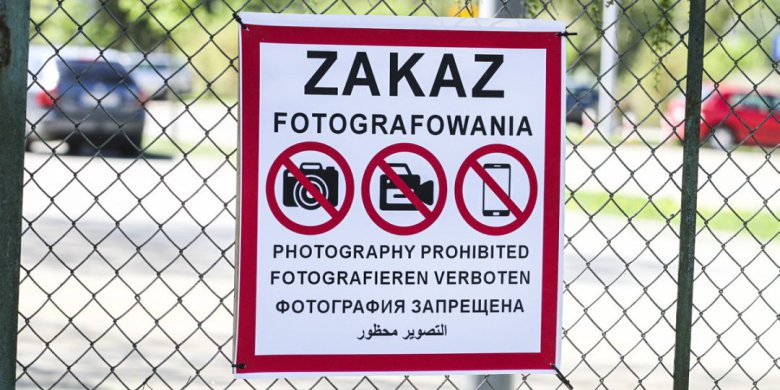 Absurdalne przepisy MON zniesione. Nie zostaniesz aresztowany za zdjęcie z wakacji