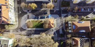 Koniec z kwadratowym rondem i zakazem parkowania na pl. Pułaskiego [ZDJĘCIA] [AKTUALIZACJA]