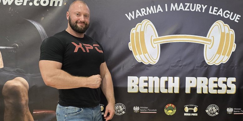 Karol Prawdzik wycisnął 220 kg. Mundurowy z Gołdapi z kolejnym triumfem