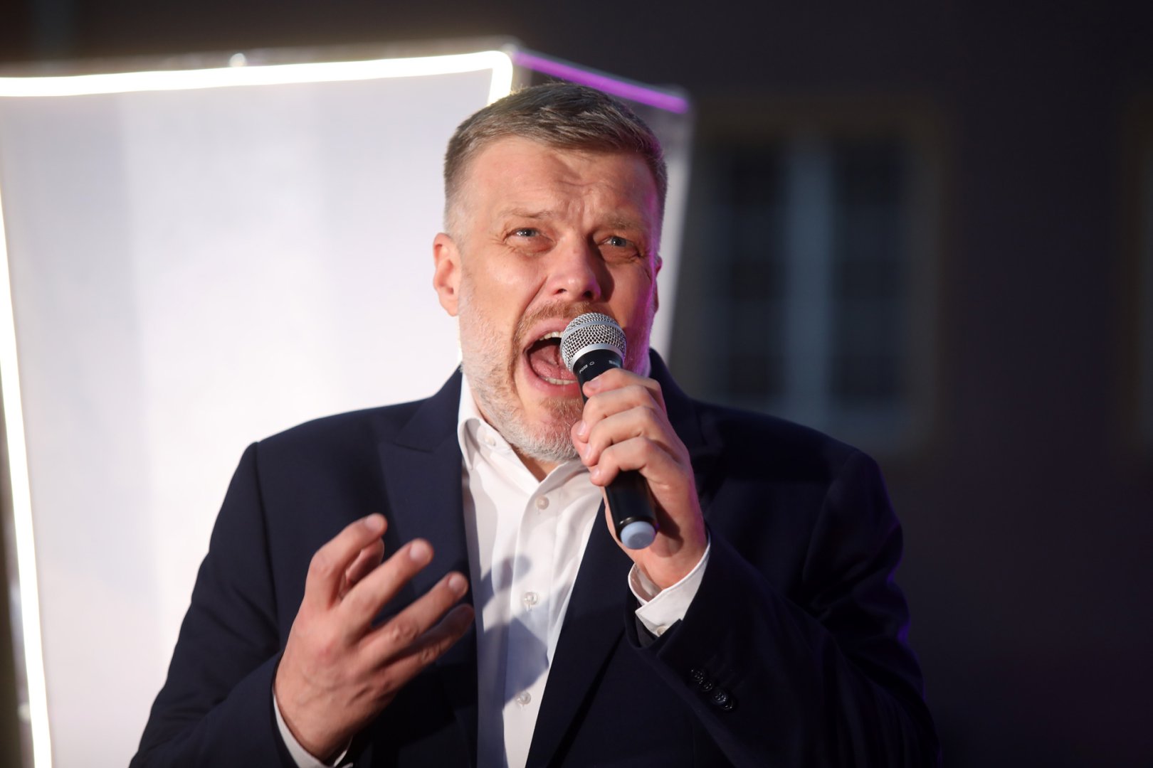 Adrian Zandberg w Olsztynie: W głowach polityków, którzy nami rządzą – żyjemy w latach 90." [ZDJĘCIA]