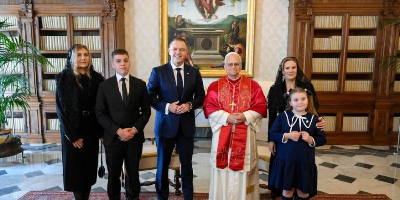 Papież przyjedzie na Warmię i Mazury? Karol Nawrocki zaprosił Leona XIV do Gietrzwałdu
