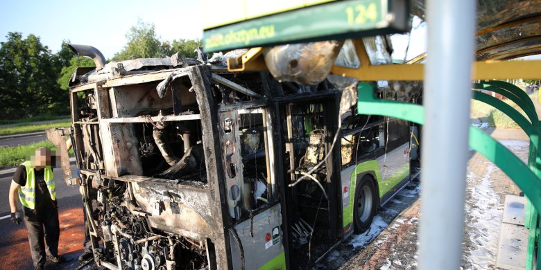 Olsztyn. Pożar autobusu komunikacji miejskiej. 