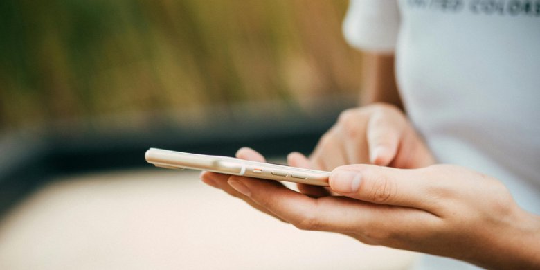 Scrollujesz w toalecie? Zwiększasz ryzyko hemoroidów aż o 46%