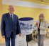 Wicestarosta powiatu olsztyńskiego, Artur Wrochna i zastępczyni dyrektora Powiatowego Centrum Pomocy Rodzinie, Jolanta Guszczanowska