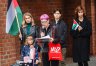 Odczytywanie rozpoczęło się o godzinie 15:30. W trakcie kolejnych dwóch godzin usłyszeć można było blisko 1400 nazwisk najmłodszych ofiar wojny, która toczy się w Strefie Gazy