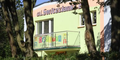 Artykuł: Przedszkole na os. Pojezierze likwidowane "z zaskoczenia". Ratusz oferuje pomoc, rodzice apelują o utrzymanie placówki