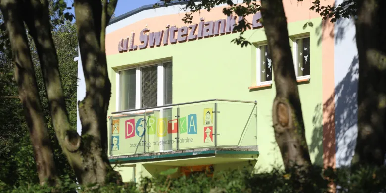 Przedszkole na os. Pojezierze likwidowane "z zaskoczenia". Ratusz oferuje pomoc, rodzice apelują o utrzymanie placówki [AKTUALIZACJA]