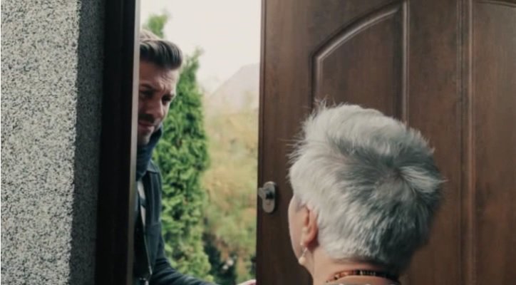 70-latka z Olsztyna dała nauczkę oszustom. Seniorka ocaliła 30 tys. zł