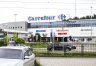 Definitywny koniec sieci Carrefour w Polsce? Na zdjęciu wielkopowierzchniowy sklep w Olsztynie przy ul. Krasickiego 1B