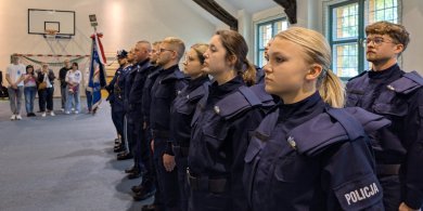 Artykuł: Ponad 3,5 tys. policjantów na Warmii i Mazurach. "Zainteresowanie służbą rośnie" [ZDJĘCIA]