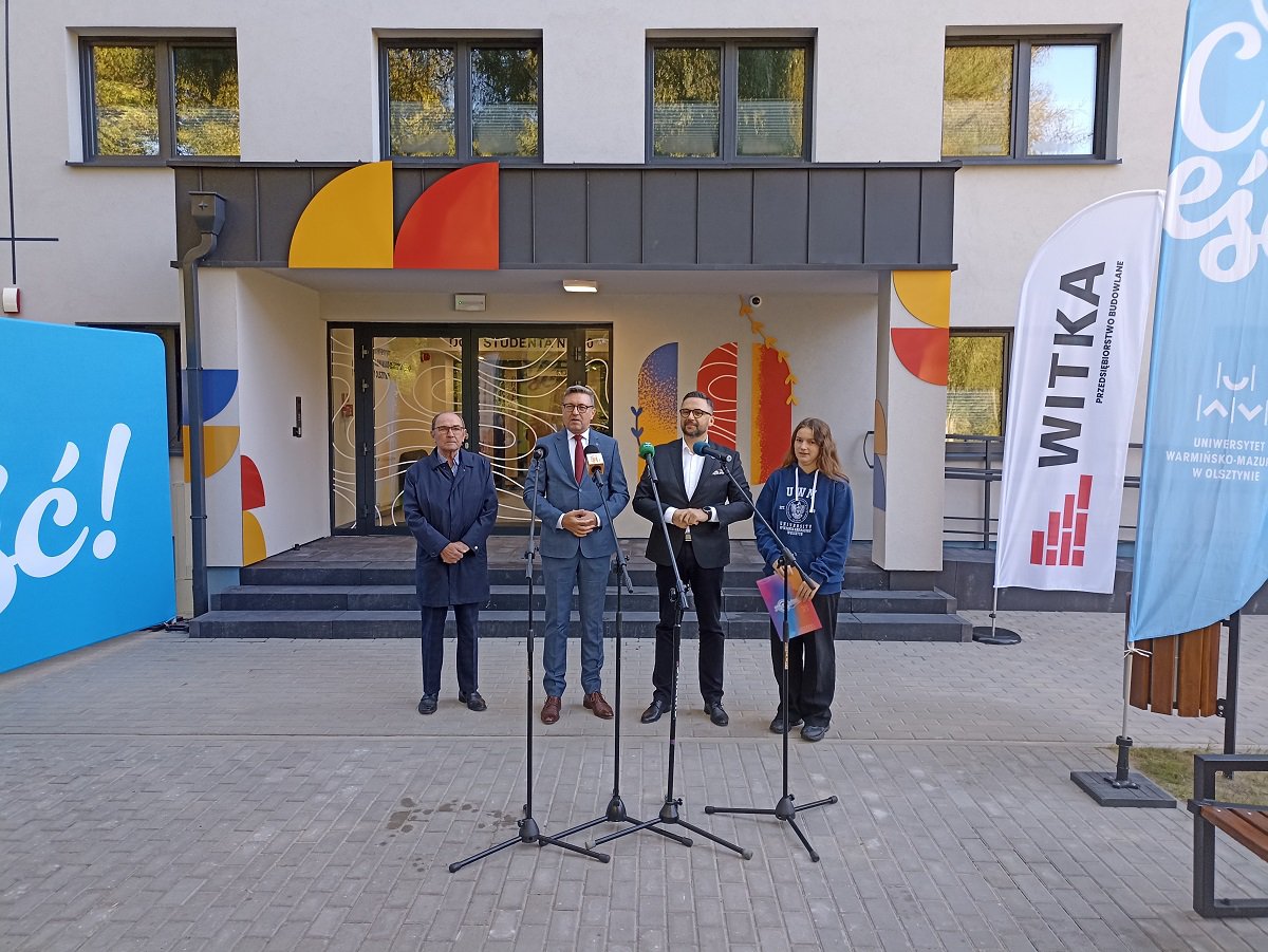 W Kortowie otwarto akademik przyszłości. "Hotel 5-gwiazdkowy nie ma takiego widoku z okien" [ZDJĘCIA]