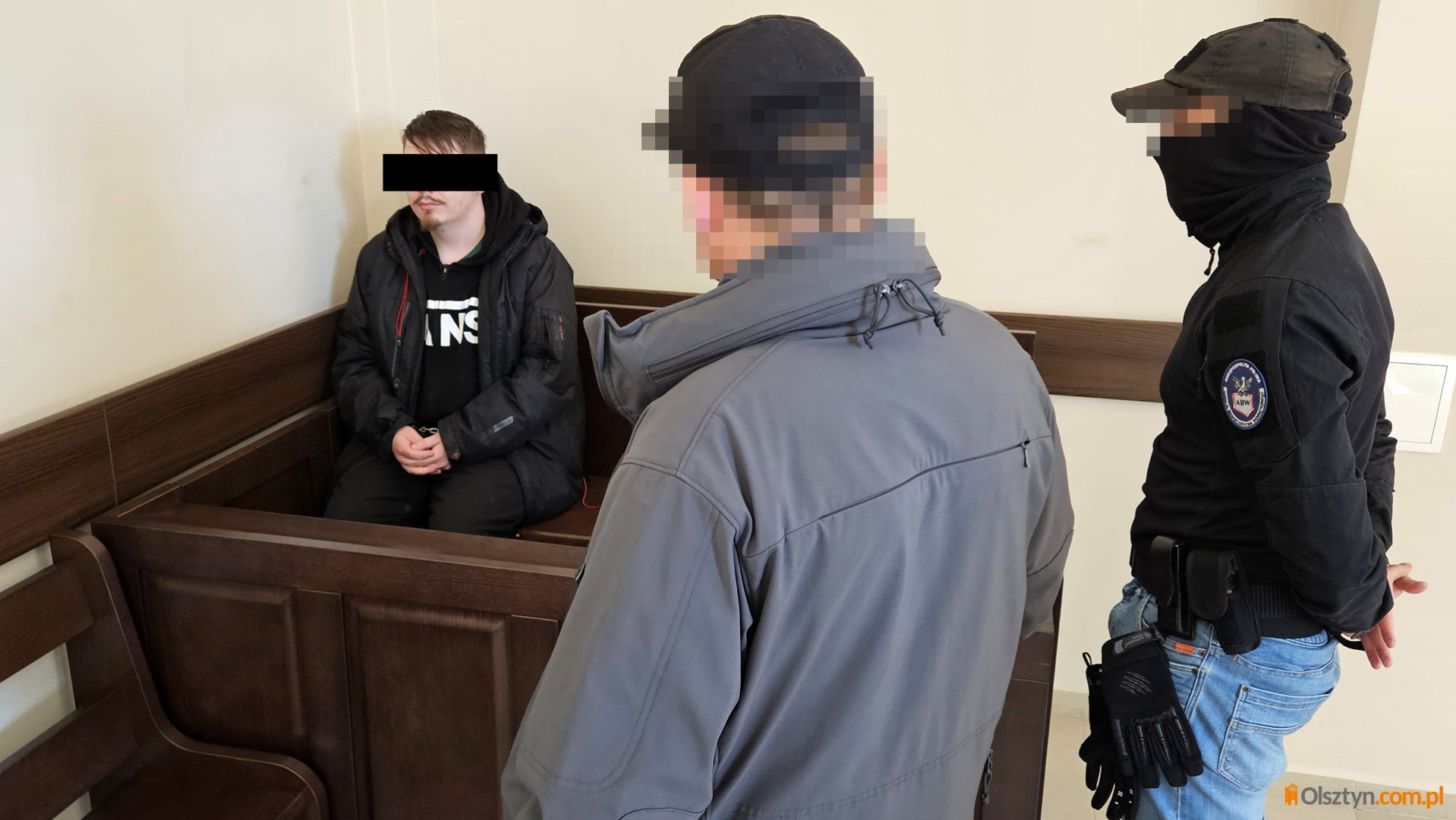 Akcja ABW na os. Generałów. 20-latek podejrzany o posiadanie materiałów wybuchowych bez aresztu [WIDEO]