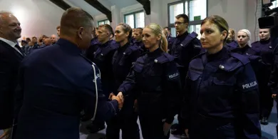 Nagroda dla 6-letniego Filipa i nowe przyjęcia policjantów w regionie. W tym roku ślubowało 105 pań