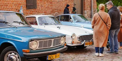 Setki lat historii na kołach, sztuka i nostalgia. Za nami finał „Pięknych Klasyków na Warmii” [ZDJĘCIA]