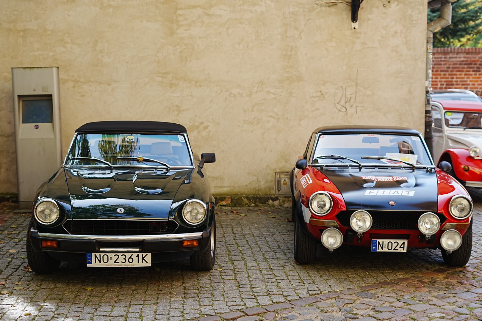 Setki lat historii na kołach, sztuka i nostalgia. Za nami finał „Pięknych Klasyków na Warmii” [ZDJĘCIA]