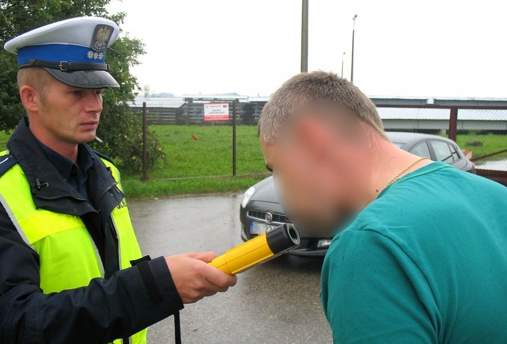 Powiat olsztyński dmuchał wzorcowo. Tylko dwie "czarne owce"