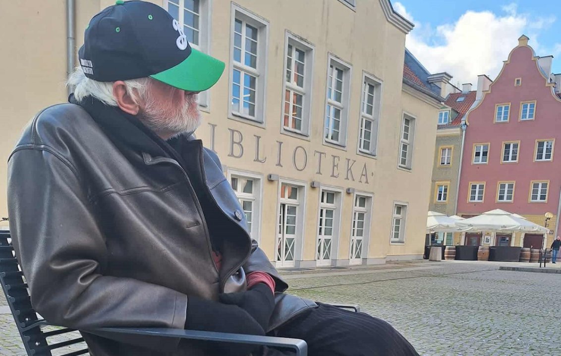 Z wojska na ulicę. Historia 70-letniego pana Andrzeja dotknęła tysięcy serc. Olsztyńska fundacja ruszyła z pomocą