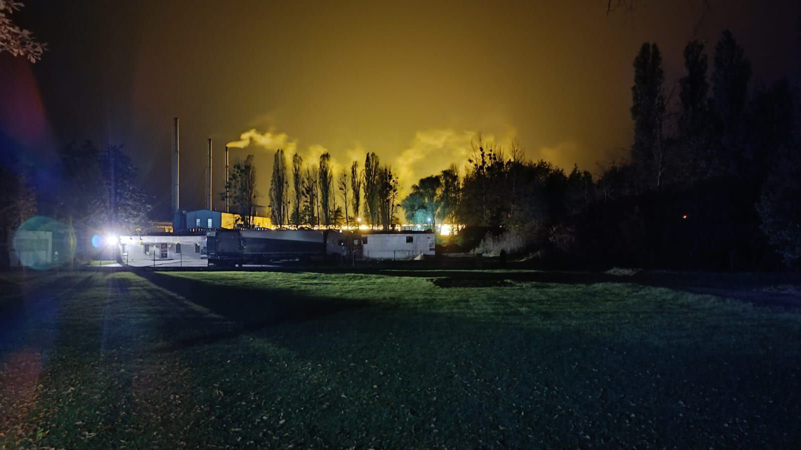 Pojechali do „łuny” ognia nad Łęgajnami. Okazało się, iż to pomidory