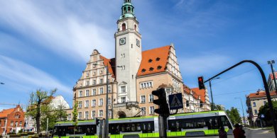 Artykuł: Olsztyn. Darmowe przejazdy nie dla uczniów edukacji domowej. Czytelniczka alarmuje: „Podział dzieci na lepsze i gorsze”