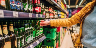 Artykuł: Podatek jako lekarstwo na uzależnienia? Rząd szykuje podwyżkę akcyzy na alkohol