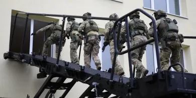 Olsztyn. Kontrterroryści z BOA przy dawnym Bratniaku. Wiemy, co tam robili [ZDJĘCIA]