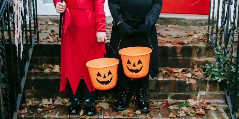 Cukierek albo... przestępstwo? Halloween dzieli mieszkańców Olsztyna [WIDEO]