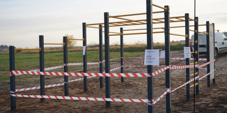 W Jonkowie wykorzystali granty PSE. Powstała strefa do ćwiczeń na świeżym powietrzu
