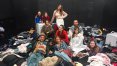 Zespół aktorski z reżyserem, Cezim Studniakiem (w kapeluszu)