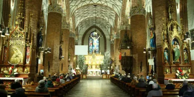 Blisko 50 procent uczniów w Olsztynie nie chodzi na lekcje religii. Jeszcze mniej wybiera etykę