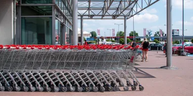 Dyskonty wciąż utrzymują silną pozycję na rynku, ale pozostałe formaty zyskują na znaczeniu