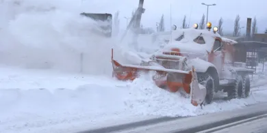Czy region jest gotowy na opady śniegu? Tony soli i piasku czekają w magazynach