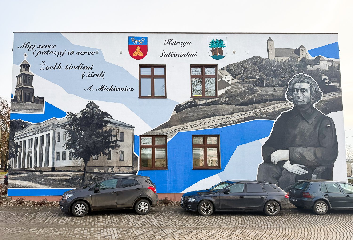 Historia, kultura i partnerstwo. Najnowszy mural w Kętrzynie wzbudza emocje mieszkańców – także swoją ceną