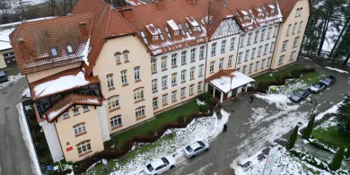 Kompleksowe wsparcie dzieci w Ameryce. Pomagają w wadach postawy czy alergiach [WIDEO]