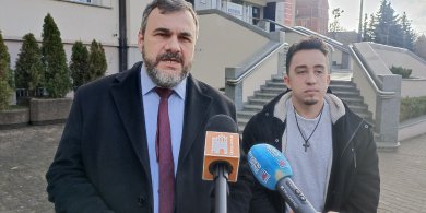 Artykuł: Olsztyn. Miliardowa "dziura" w NFZ. Konfederacja wskazała winnych