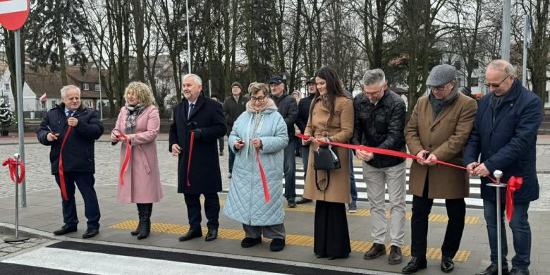 Plac dworcowy w Pasłęku już gotowy! To dopiero początek zmian. Ruszają przygotowania do remontu dworca
