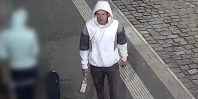Olsztyn. Śmietnikowy piroman z Zatorza poszukiwany [WIDEO]
