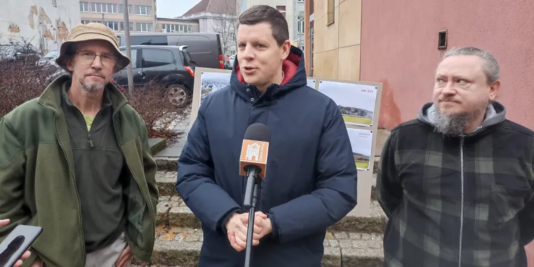Adam Andrasz: Więcej nasadzeń przy Nowobałtyckiej i "nie" dla dużej zajezdni przy al. Sikorskiego
