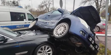 Dwie panie spotkały się na rondzie. Nie będą jednak mile tego wspominać