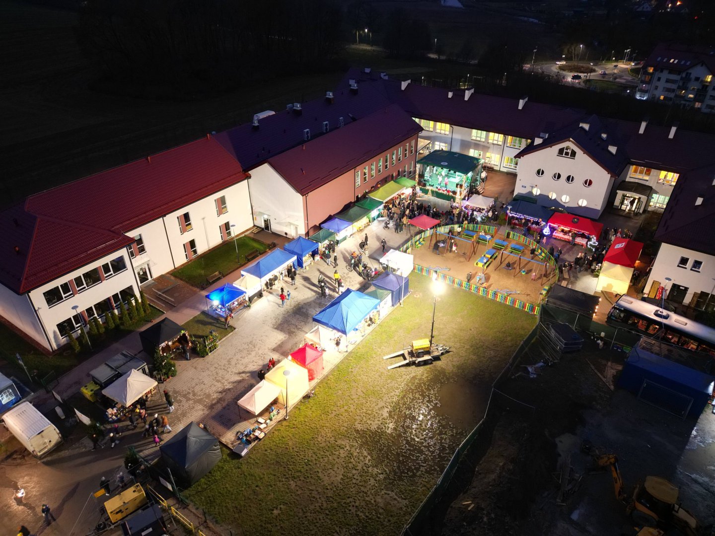 Rodzinnie, bożonarodzeniowo i charytatywnie. IV Jarmark Świąteczny w Bartągu zakończony sukcesem